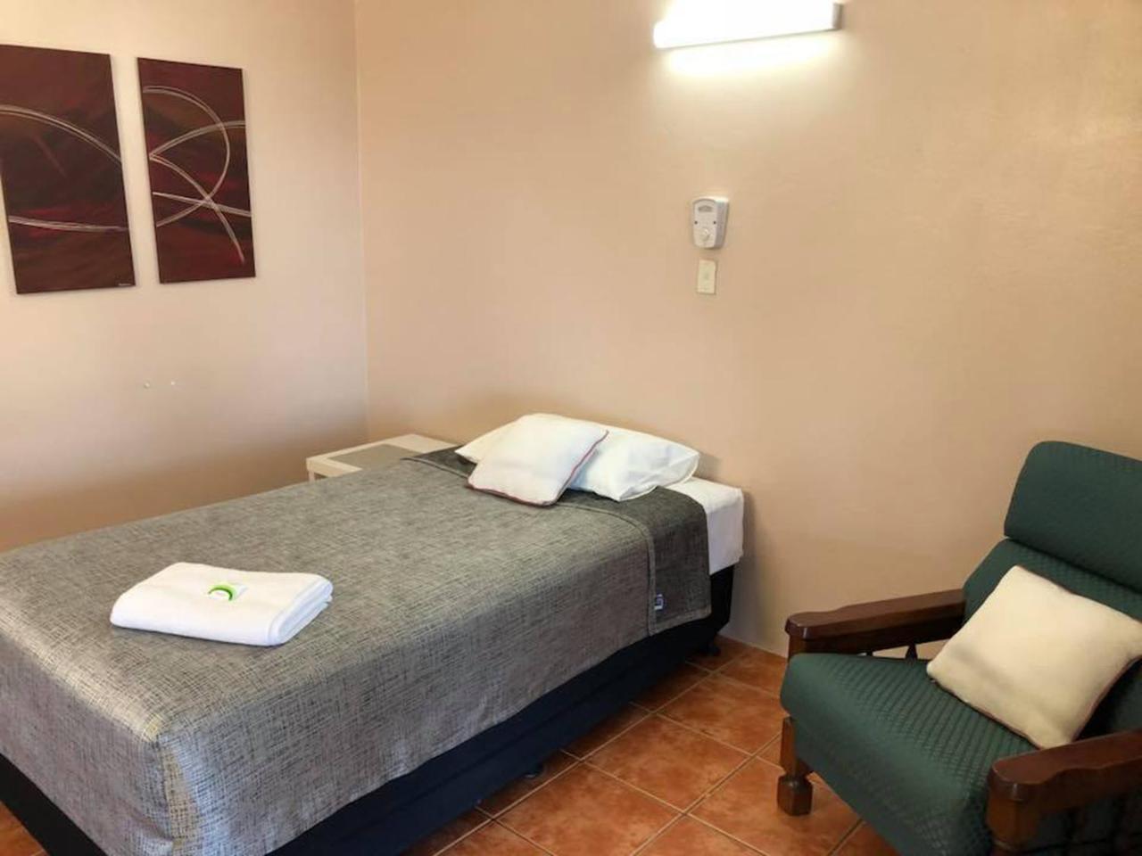 Childers Budget Accommodation ภายนอก รูปภาพ
